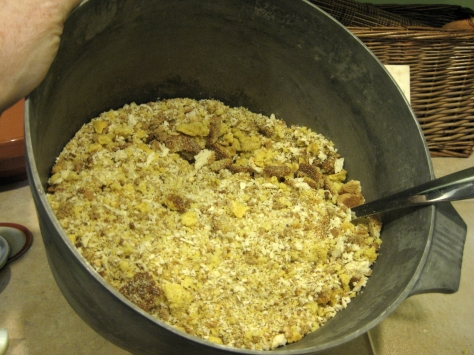 how to make cornbread dressing (photo by Patsy R. Brumfield/Southfacin' Cook)