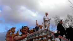 Hugh Laurie was the 2014 king of Bacchus, a Mardi Gras krewe in New Orleans (photo by Carlie Kollath Wells/New in NOLA)